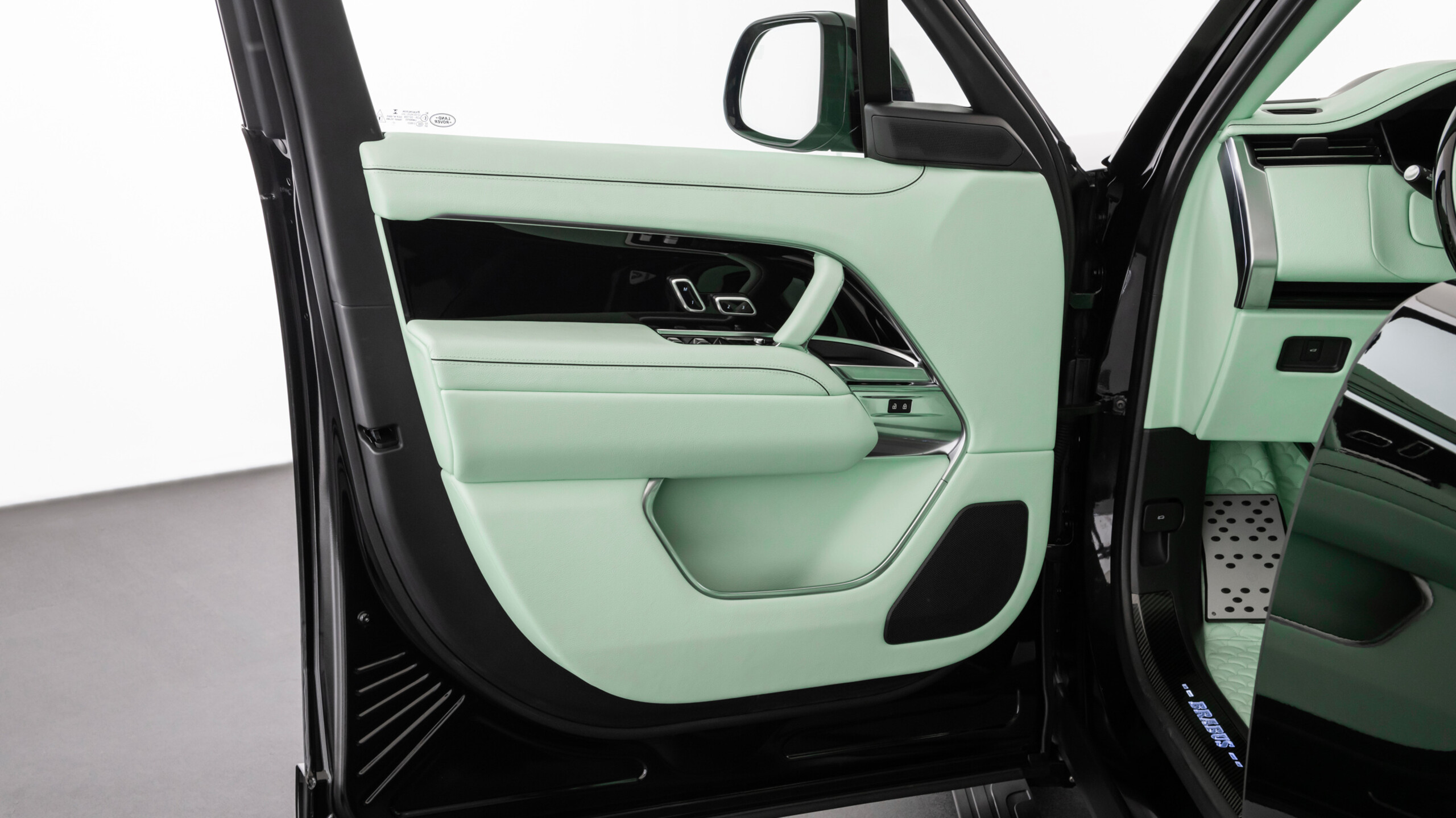 MASTERPIECE Interior BRABUS based on Range Rover