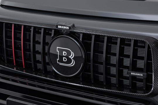 Carbon radiator grille attachment 