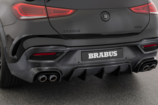 Carbon rear skirt