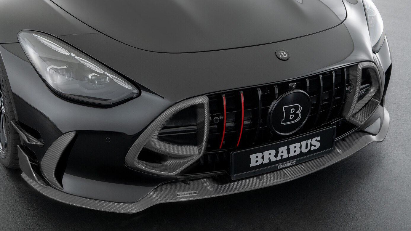 Carbon front spoiler with dive planes 1