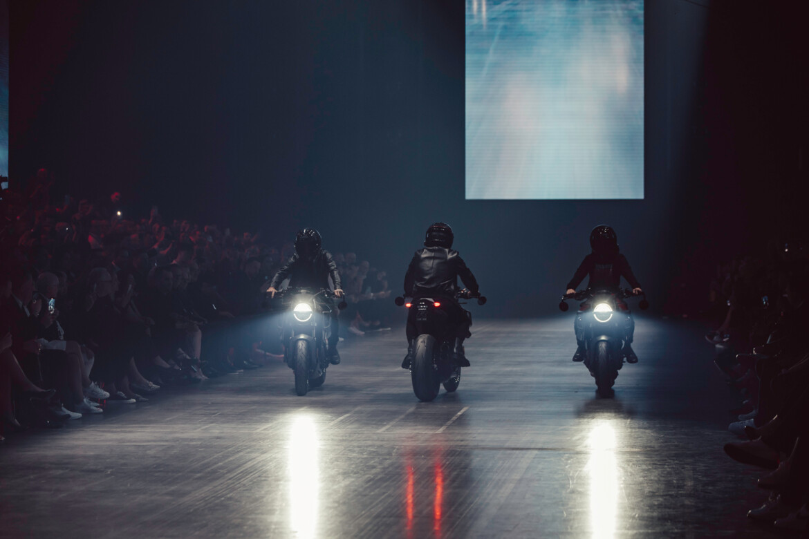 BRABUS 1300 R Edition 23